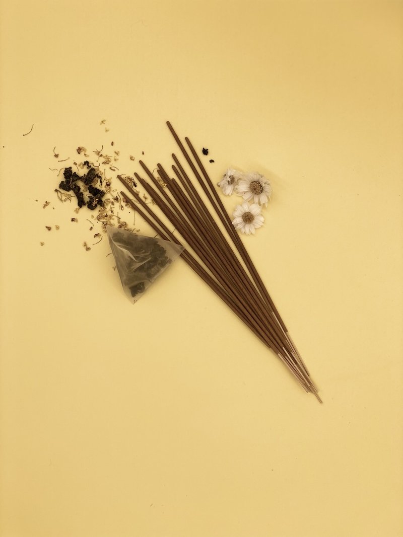 桂花乌龙茶线香 (PYBC.LIFE) - 香薰/精油/线香 - 精油 黄色