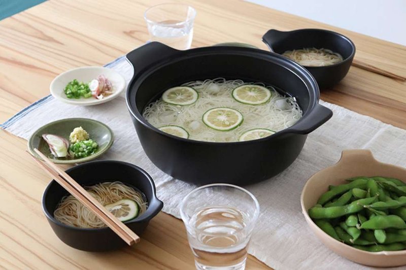 4TH MARKET 日本制双耳炖煮汤锅-黑(2000ML) - 厨房用具 - 陶 黑色