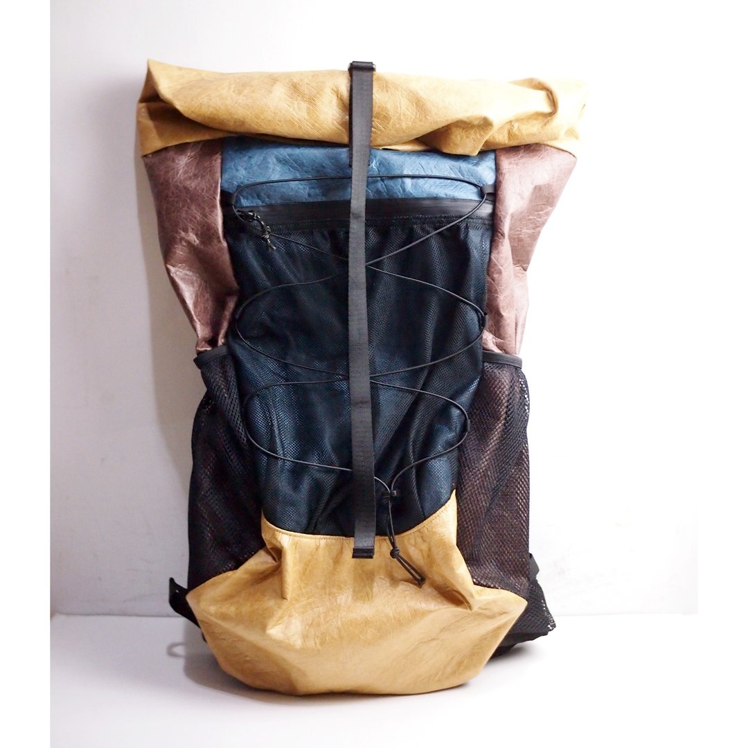 6dots Tyvek 登山包 40L 55L背包 过夜 露营 登山 大 容量 (拼色) - 后背包/双肩包 - 防水材质 多色