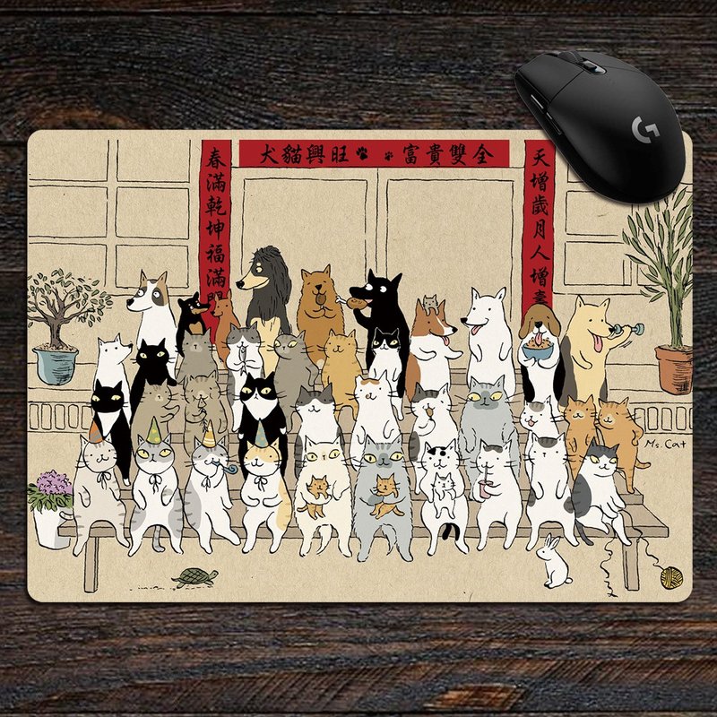 三猫小铺~天增岁月猫增寿 鼠标垫(插画家:猫小姐) - 鼠标垫 - 其他人造纤维 