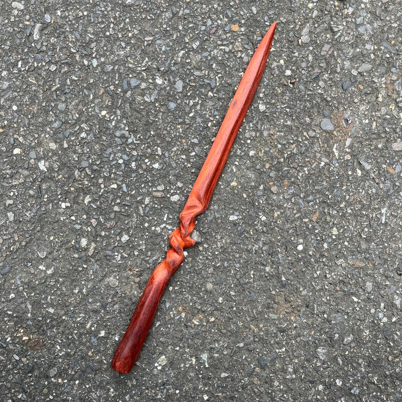 我贩剑　魔匕首　渎魄之针　血檀　手工木剑　艺术木刀　魔剑纸镇 - 摆饰 - 木头 红色