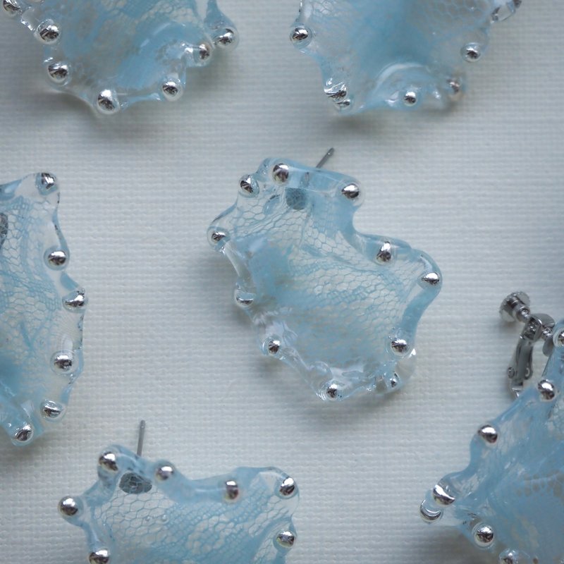 UNEUNE - 耳环/耳夹 - 树脂 蓝色