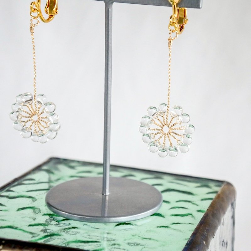 Fireworks (Gold)　wire accessory - 耳环/耳夹 - 其他金属 金色