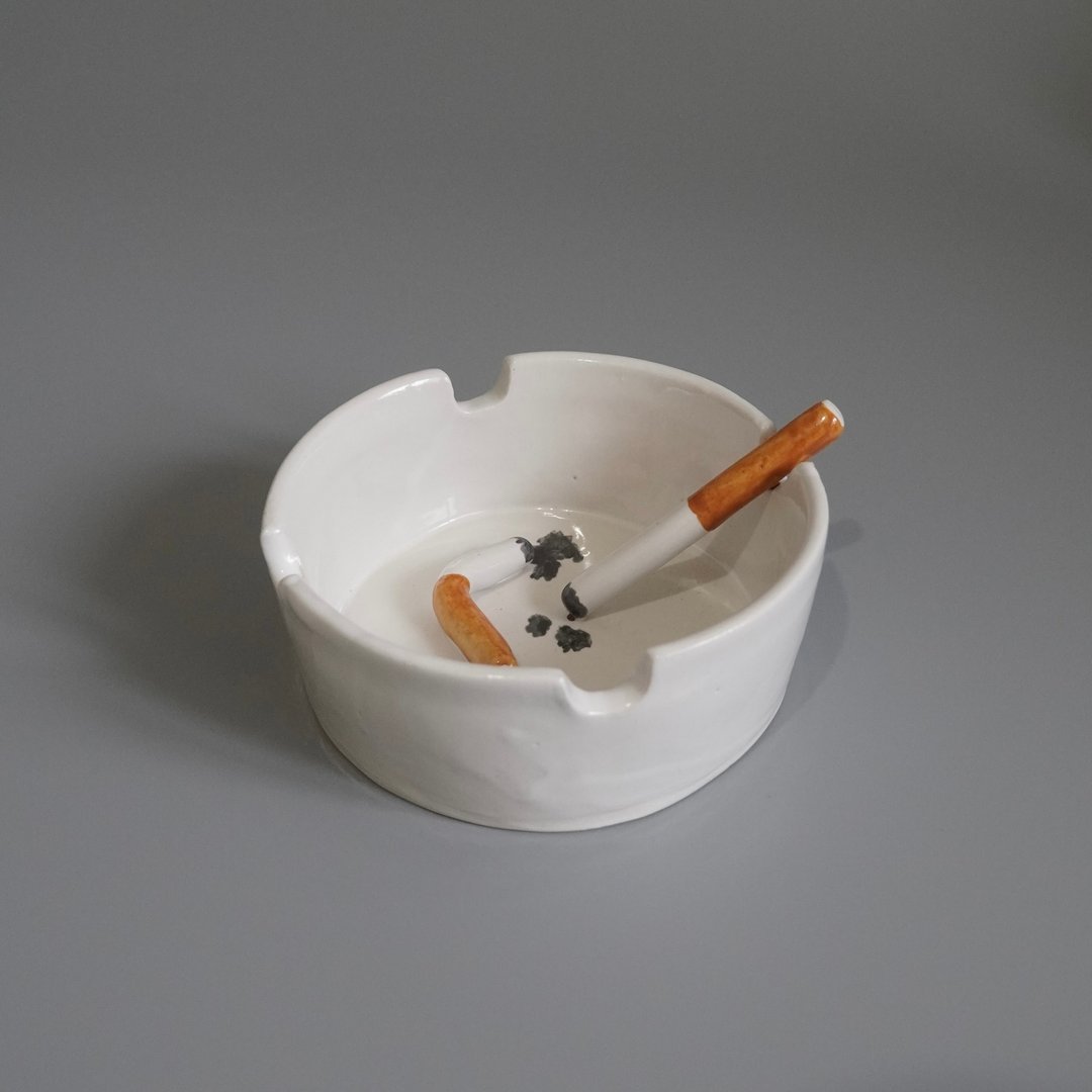 烟灰缸 / Ash tray - 摆饰 - 陶 白色