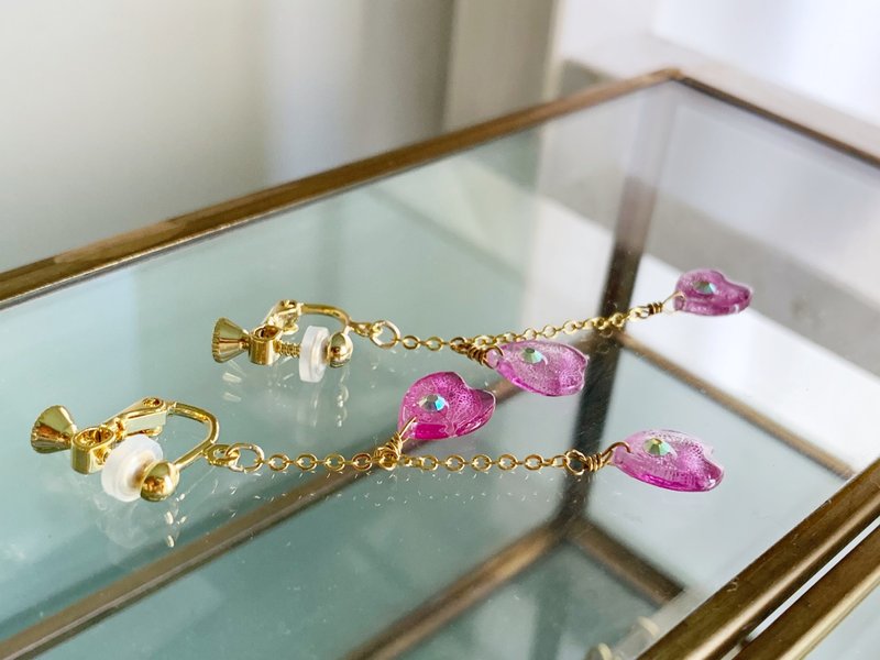 摇曳的樱花耳针/绣球花耳夹 - 耳环/耳夹 - 树脂 粉红色