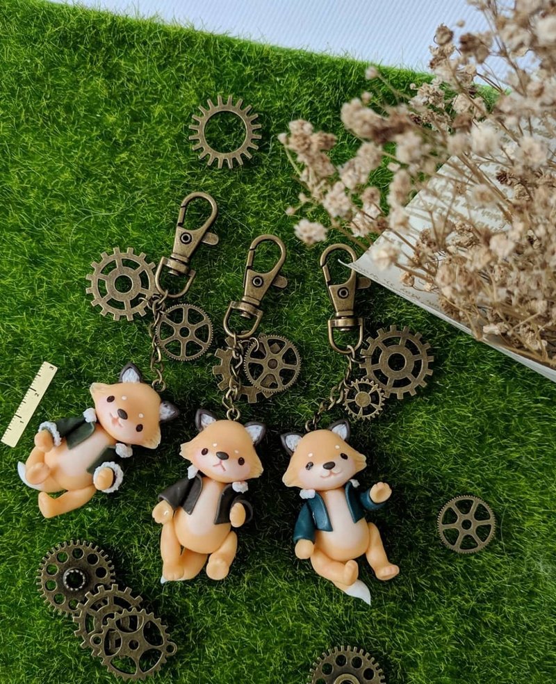 皮夹克狐狸仔 手作黏土吊饰 飞行员/关节动物/狐狸 - 吊饰 - 粘土 