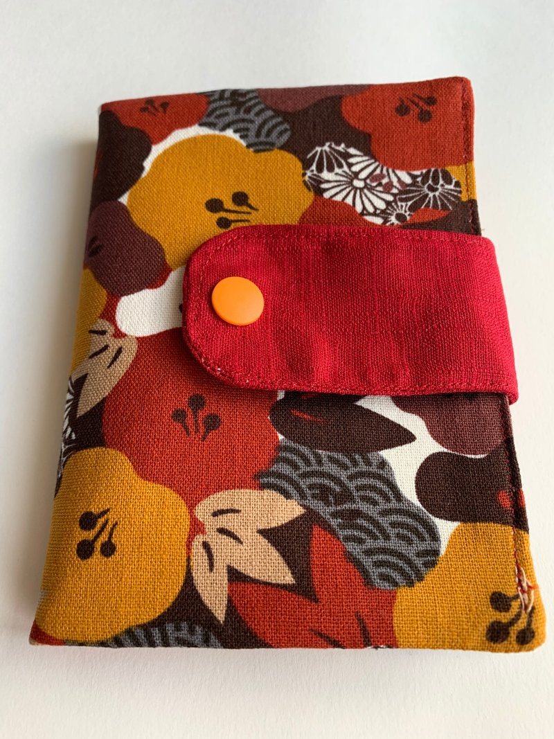 文青风实用保护套  雾里花 红 面纸套 护照套 卫生棉收纳 礼物 - 收纳用品 - 棉．麻 红色