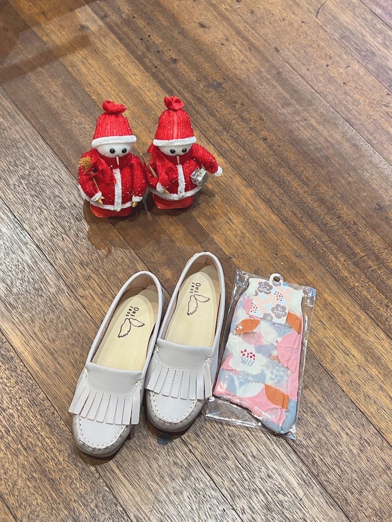 【一套穿搭】限时福袋商品 衣鞋一次购足 真皮豆豆鞋 透肤袜/棉袜 - 其他女款皮鞋 - 其他材质 