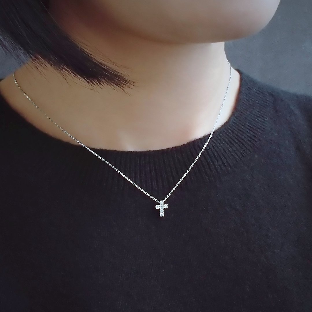 天然钻石 小十字架 纯 18K 金项链锁骨链 定制 (S) | JSN07 新版 - 项链 - 钻石 银色