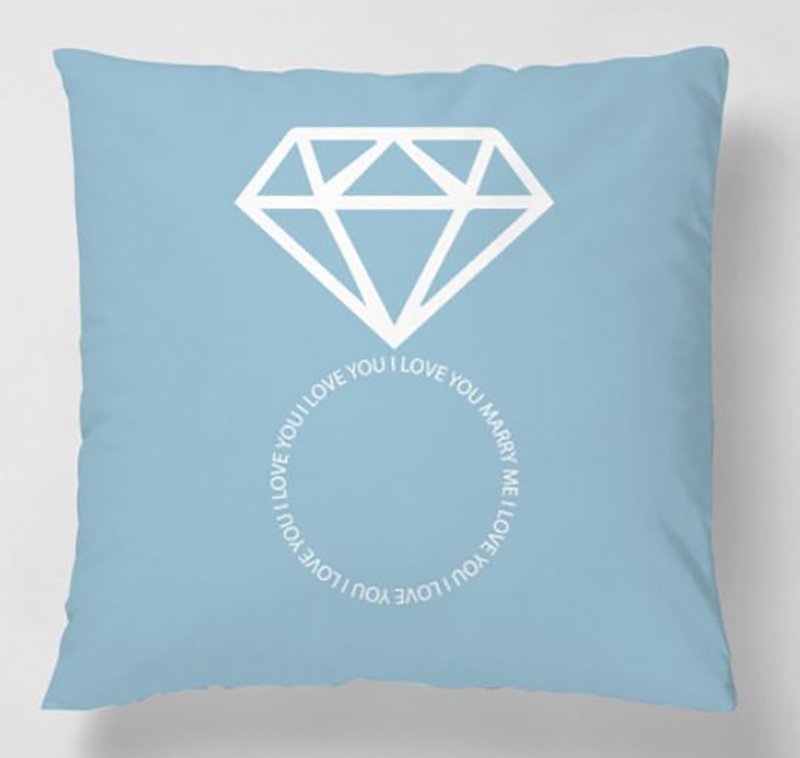 抱枕 / MARRY ME 求婚抱枕 - 枕头/抱枕 - 聚酯纤维 白色