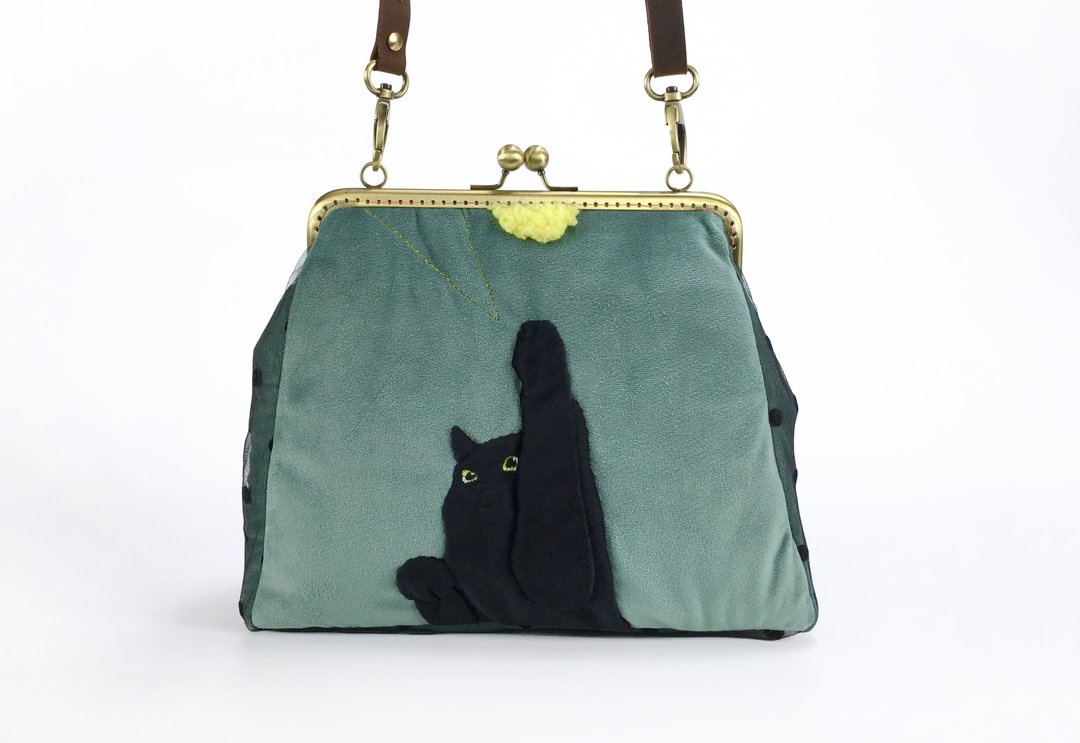 黑猫 口金包 女斜挎包 侧背包 单肩背包 猫嬉戏 手作 - 侧背包/斜挎包 - 聚酯纤维 绿色