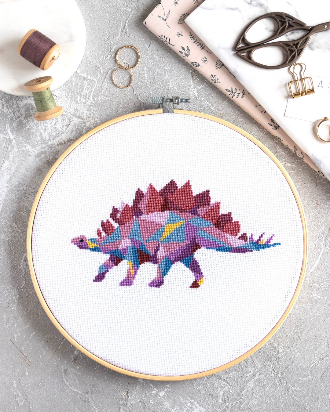 Stegosaurus Cross Stitch Kit - 编织/刺绣/羊毛毡/裁缝 - 其他材质 