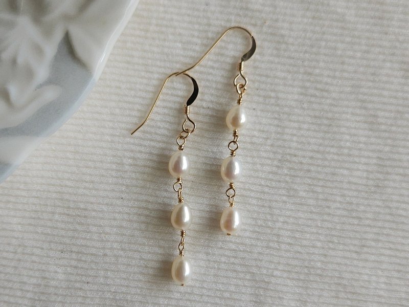 淡水珍珠水滴耳环/14kgf/通勤/气质/特别/别致 - 耳环/耳夹 - 珍珠 