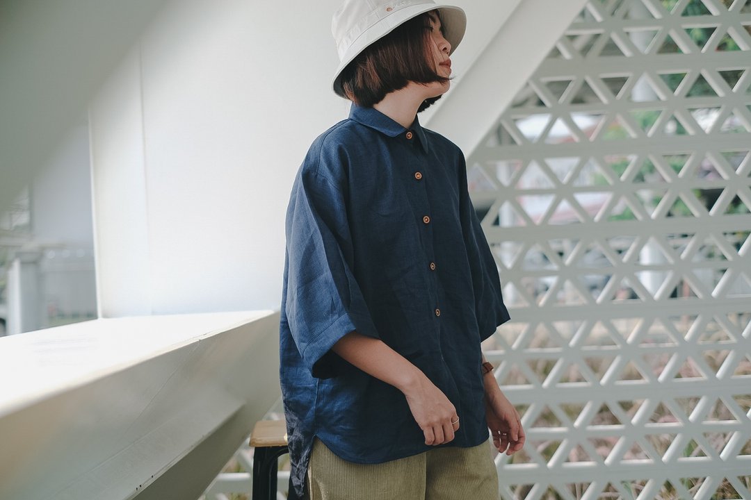 Oliver oversize linen Shirt 麻布 衬衫: Blue蓝色 - 女装衬衫 - 棉 蓝色