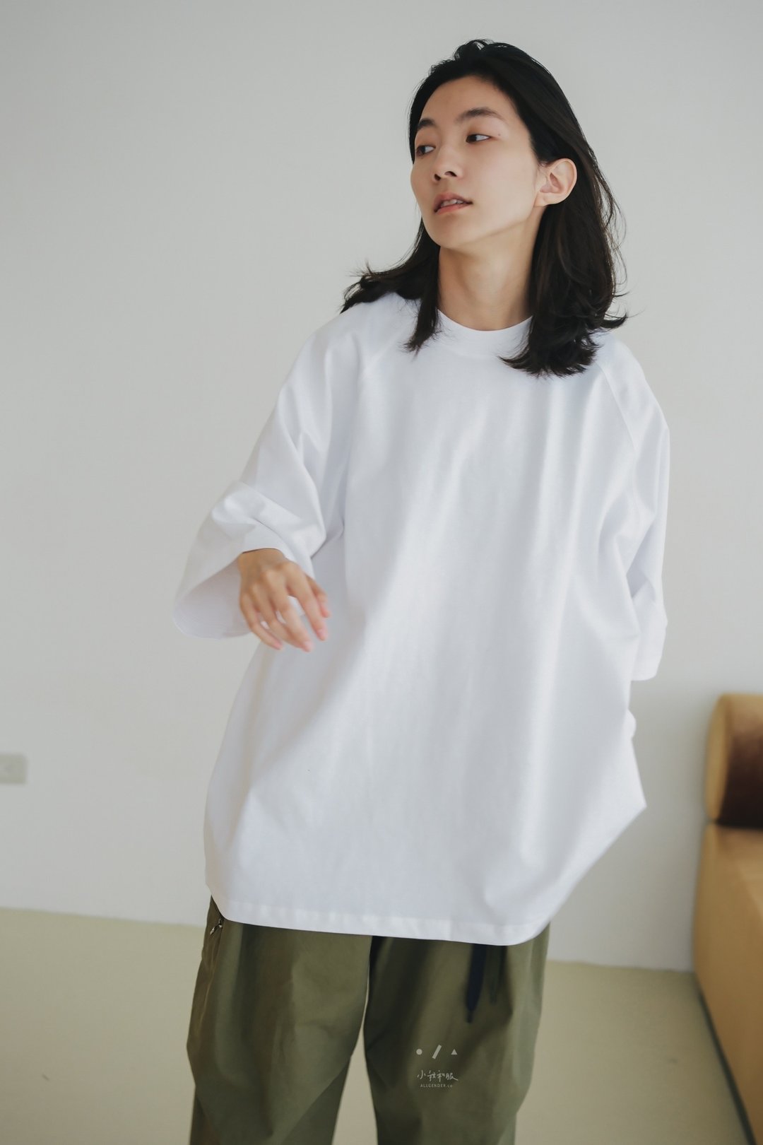 卢森堡公园散步斜肩上衣 - 2色 - 斜白 - 女装 T 恤 - 棉 白色