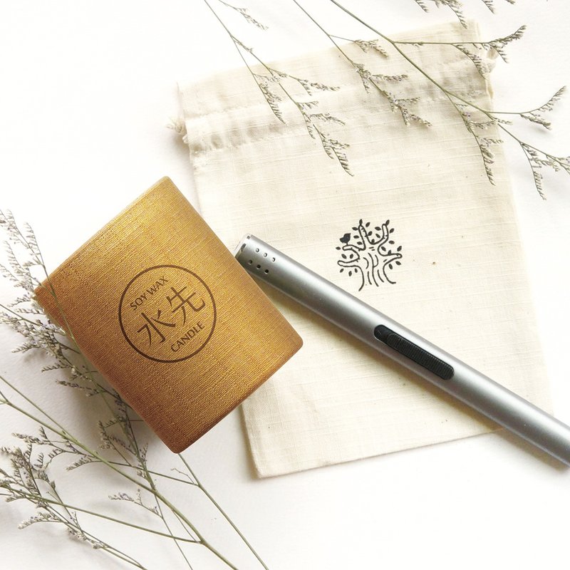 读一本书─纯精油大豆蜡烛+点火器组合 - 蜡烛/烛台 - 棉．麻 咖啡色