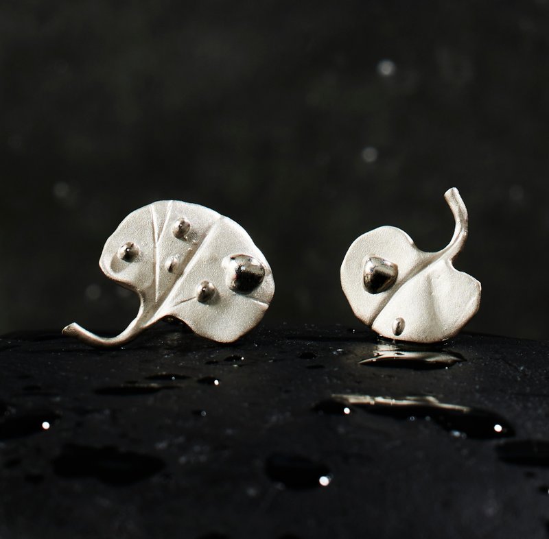 雫银叶 SV925耳针 - 耳环/耳夹 - 银 