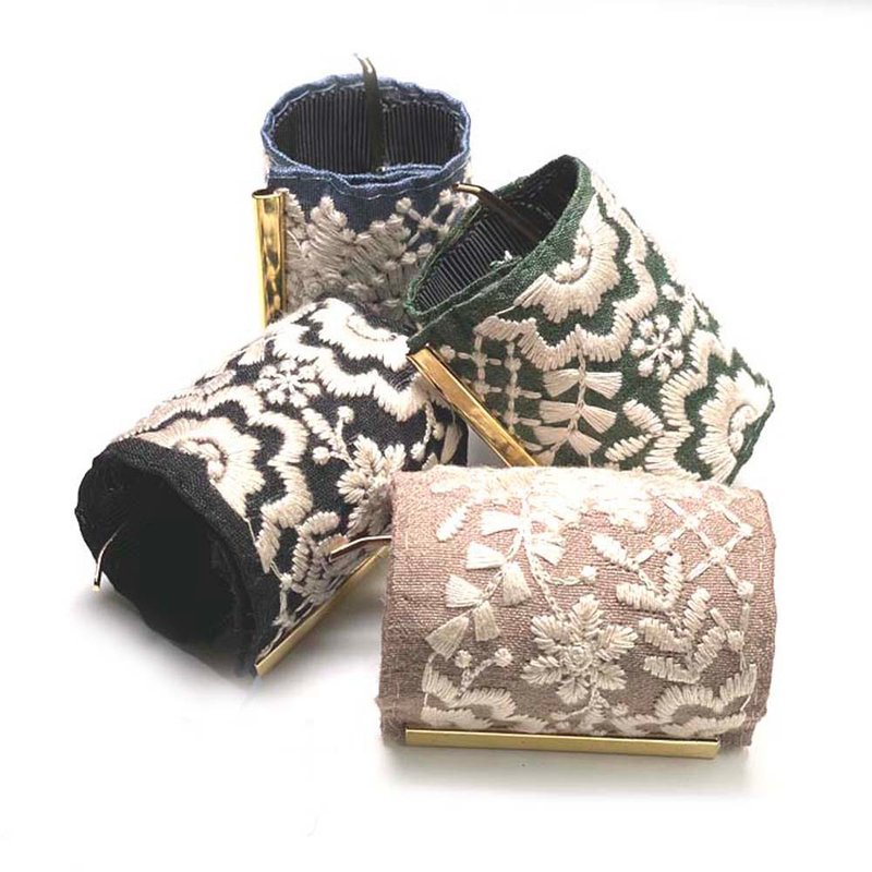 [Pony Hook] UHR-94 Indian Embroidery Spring Easy to install Just put it on your ponytail Hair Accessory - 发饰 - 绣线 黑色