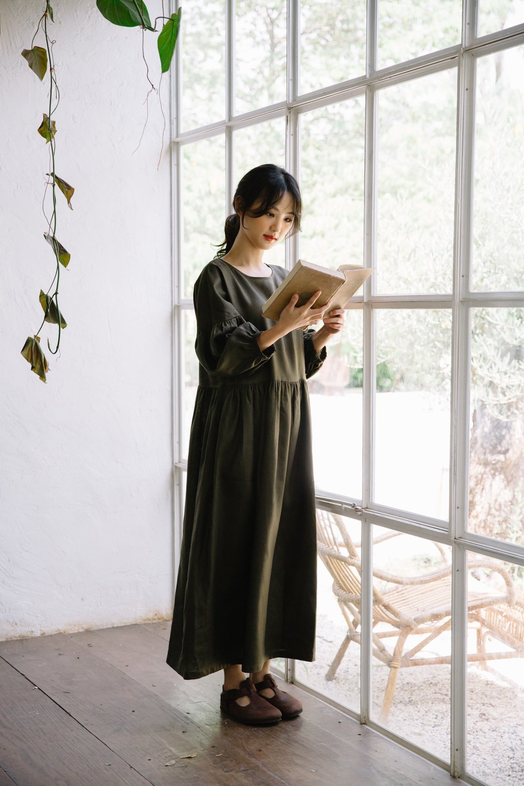 【Off-Season Sales】Linen Round neck puffy sleeve dress in Olive Green - 洋装/连衣裙 - 棉 绿色