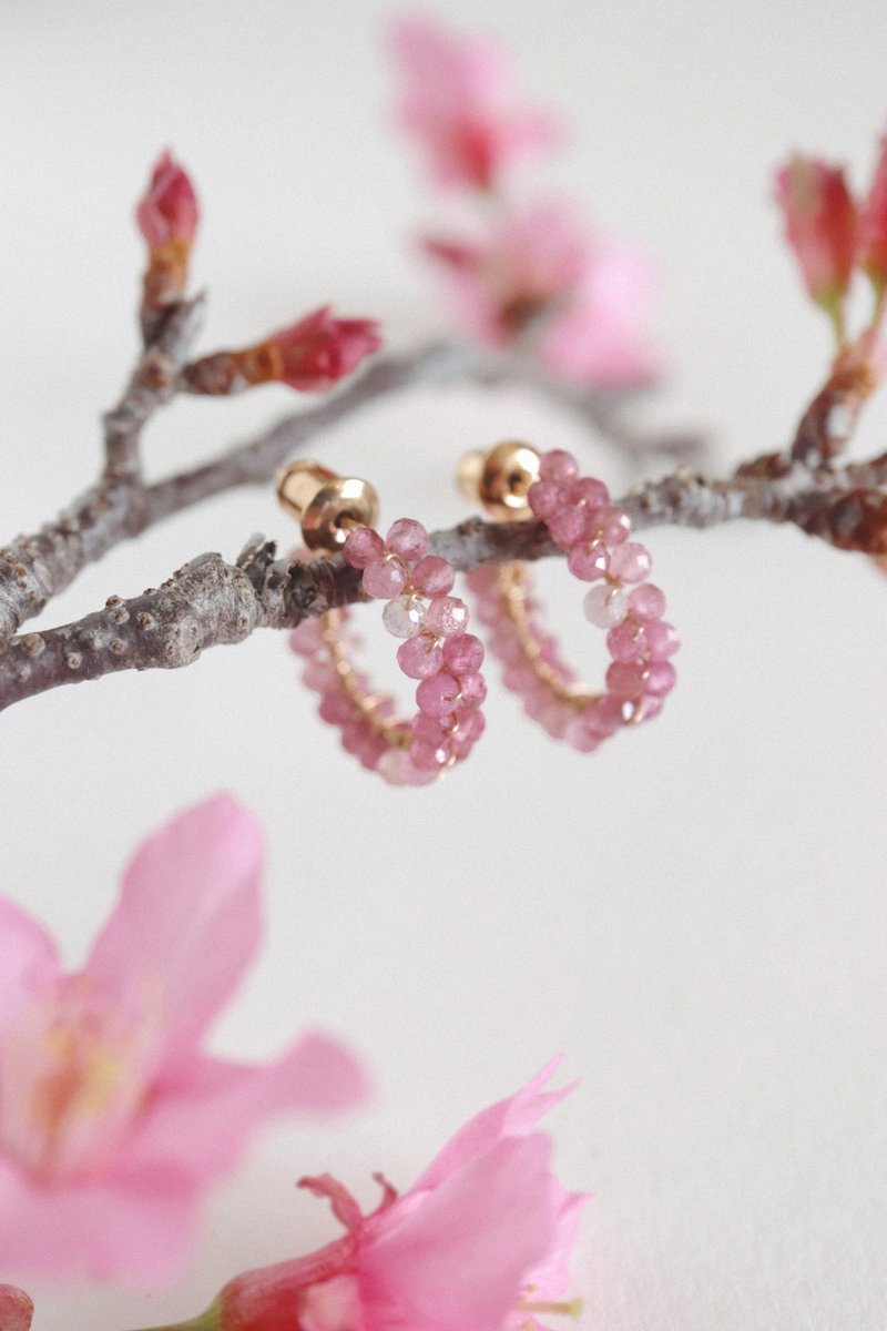 14KGF 粉色碧玺 天然石耳环 可调指围 编织系列 - 樱粉 - 耳环/耳夹 - 宝石 粉红色