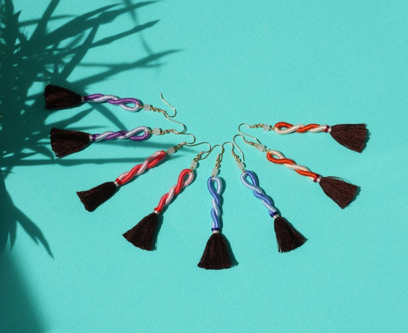 夏日缤纷-彩色糖果长型流苏耳环 - 耳环/耳夹 - 绣线 多色