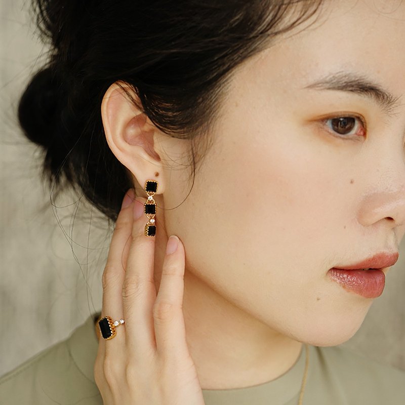 贝蒂Bettie 复古优雅925银镀金耳钉 - 耳环/耳夹 - 银 金色