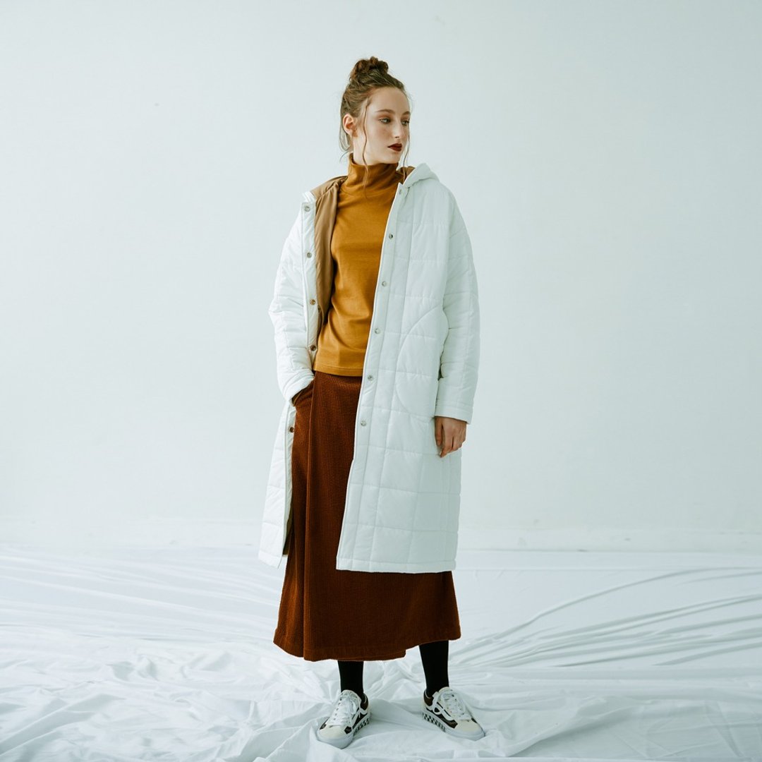 白色加厚长款连帽棉服 - 女装休闲/机能外套 - 棉．麻 白色