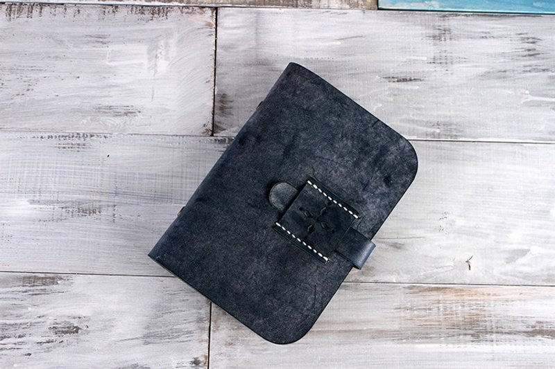 【切线派】纯手工带扣真皮雾蜡皮A6笔记本手帐 雾腊蓝 - 笔记本/手帐 - 纸 蓝色