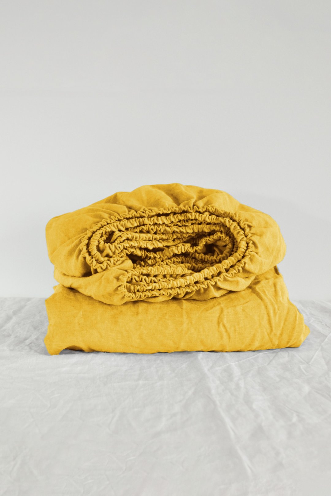 Bright yellow linen fitted sheet / Softened linen bed sheet / Deep pocket - 寝具 - 亚麻 黄色