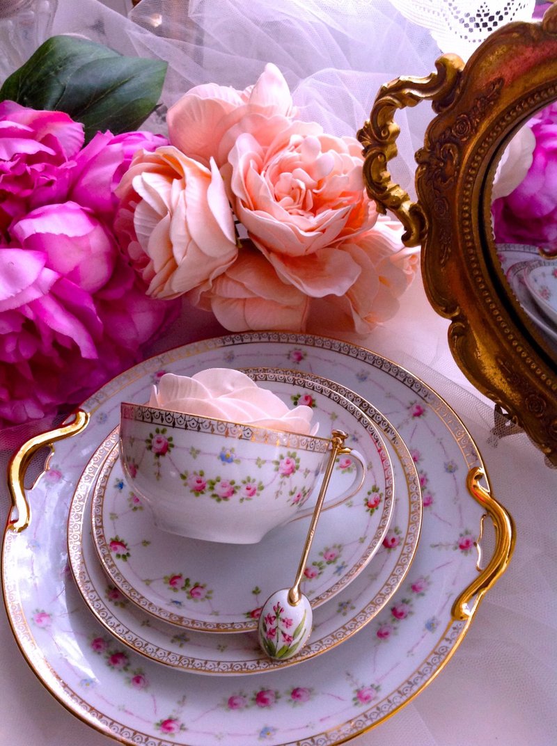 ♥安妮疯古物♥日本制骨瓷手绘粉红玫瑰花茶杯,咖啡杯 点心盘三件组～浪漫 生日礼物 下午茶 ~ - 咖啡杯/马克杯 - 瓷 