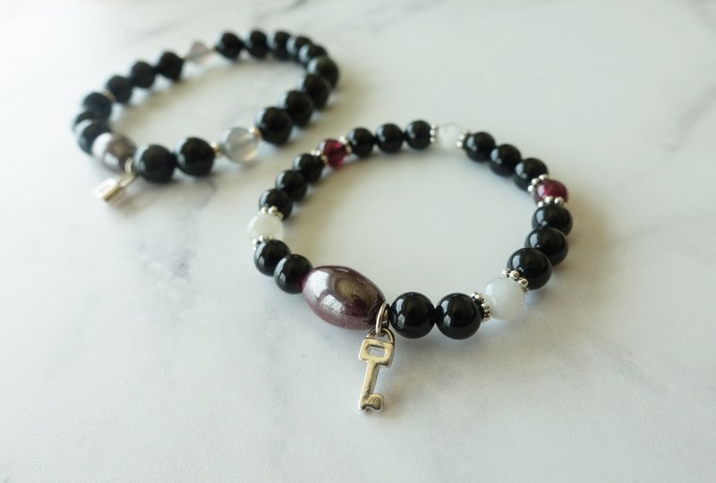 最高の恋爱｜朱砂黑碧玺设计情侣对环 - 手链/手环 - 宝石 