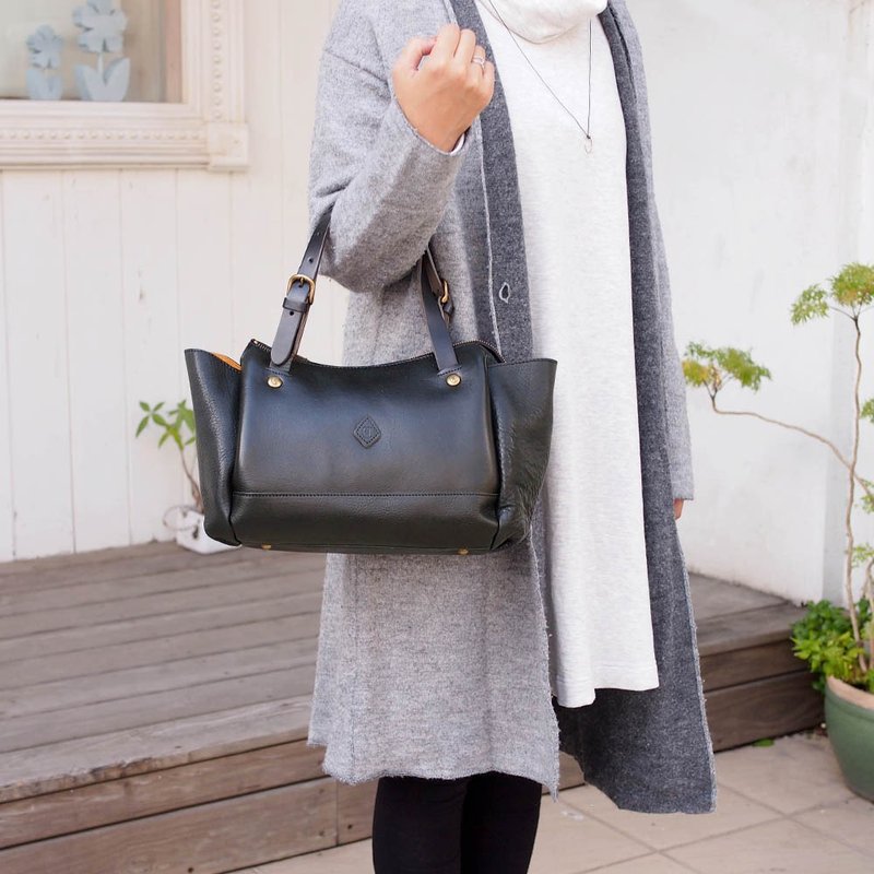 日本时尚牛皮手工托特/侧背两用包 Made in Japan by CLEDRN - 侧背包/斜挎包 - 真皮 