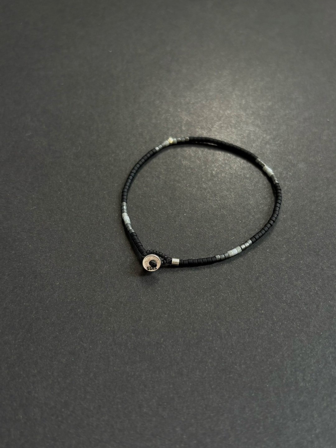 新品 小众低调质感磨砂黑复古做旧925银极细手链中性百搭 - 手链/手环 - 其他材质 黑色