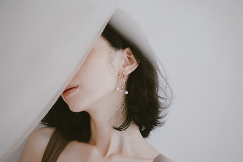 COR-DATE / 珍珠树枝 / 水钻摇曳耳环 - 耳环/耳夹 - 其他材质 金色