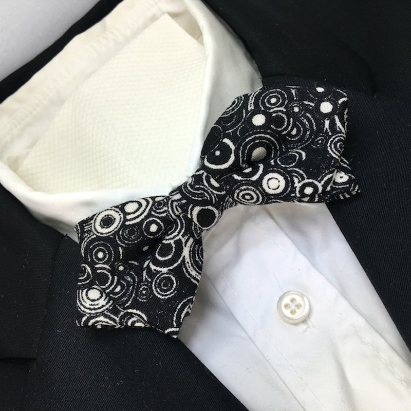 circular bowtie butterfly pointed - 领结/领巾 - 其他材质 黑色