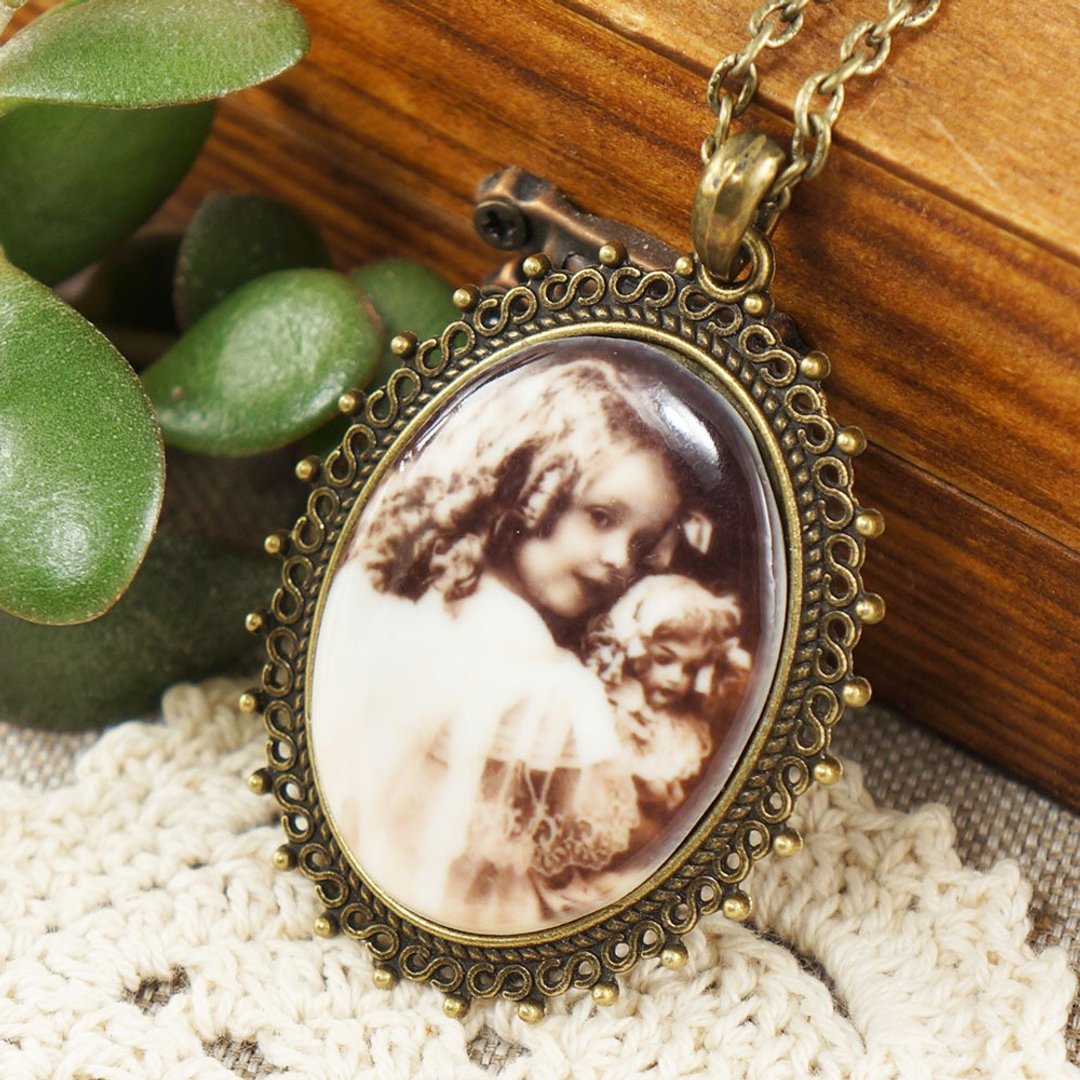 Beige Brown Porcelain Cameo Retro Girl Photo Portrait Pendant Necklace Jewelry - 项链 - 瓷 咖啡色