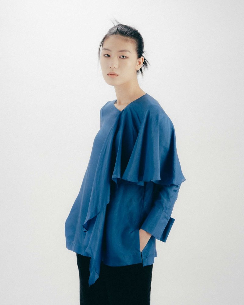 UUIN_蓝蚕丝不对称上衣 - 女装上衣 - 其他材质 蓝色