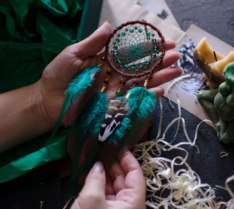 Green brown natural dreamcatcher car hanging accessories, Dreamcatcher small - 墙贴/壁贴 - 绣线 绿色