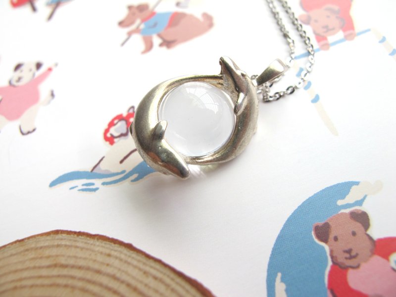 白水晶 x 925银饰【清海豚】 - 造型天然石项链系列 - 项链 - 水晶 白色