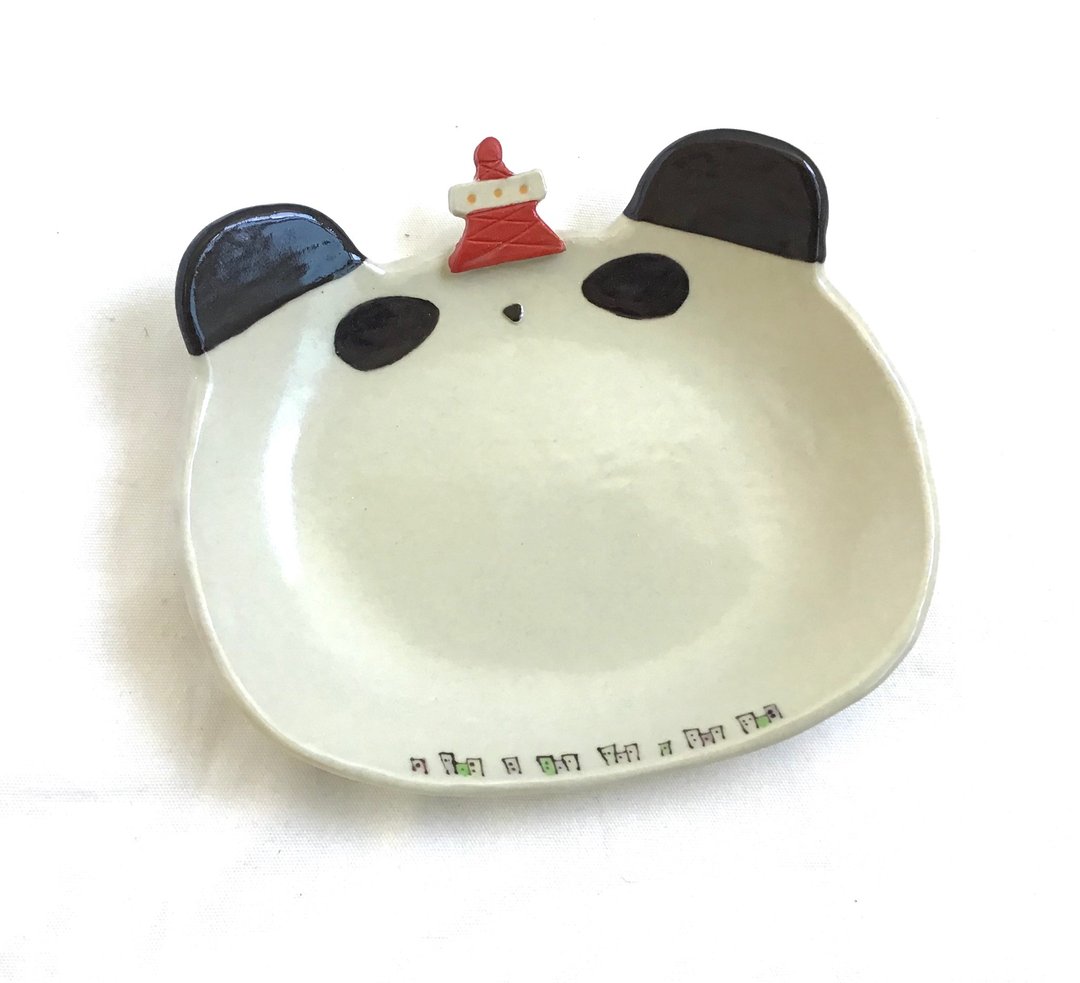 Panda and tower  plate　Happy-Town ver. - 盘子/餐盘/盘架 - 陶 白色