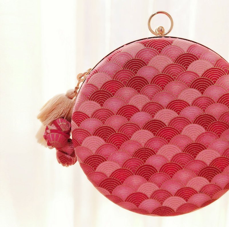 渐层波浪扇子小圆包双面物肩背手提手拿三式口金包旅游出行 - 侧背包/斜挎包 - 棉．麻 红色