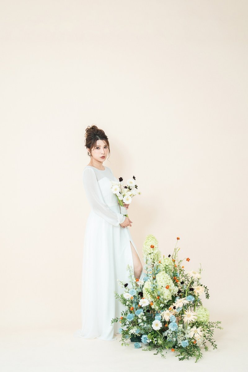 WhiteLits香港自家设计轻婚纱轻晚装 - 洋装/连衣裙 - 其他人造纤维 白色