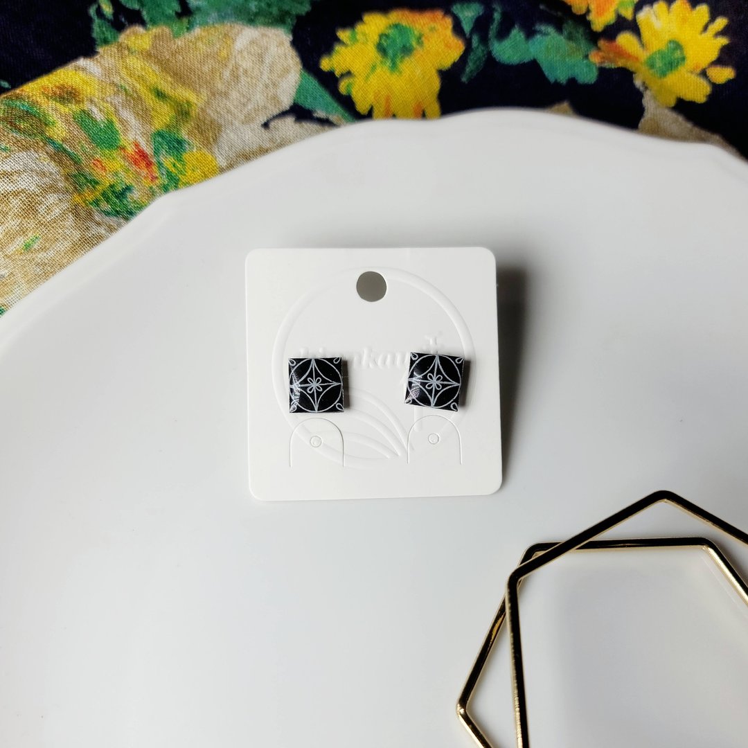 窗花叙事 丰登黑 花砖 手绘热缩片 耳环 - 耳环/耳夹 - 不锈钢 黑色