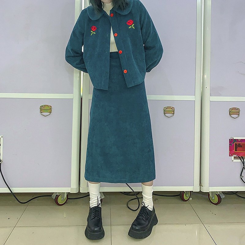 ziziFei 半身裙 复古灯芯绒套装 秋冬孔雀蓝两件套外套半身裙内搭 - 裙子 - 聚酯纤维 蓝色