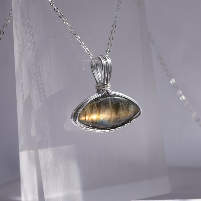 橘光拉长石金属编织吊坠 拉长石 金属编织 Labradorite 爱情之石 - 项链 - 半宝石 橘色