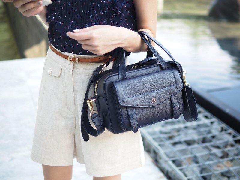 Joyce (Navy) : Cross body bag, Cow leather, Dark blue - 手提包/手提袋 - 真皮 蓝色