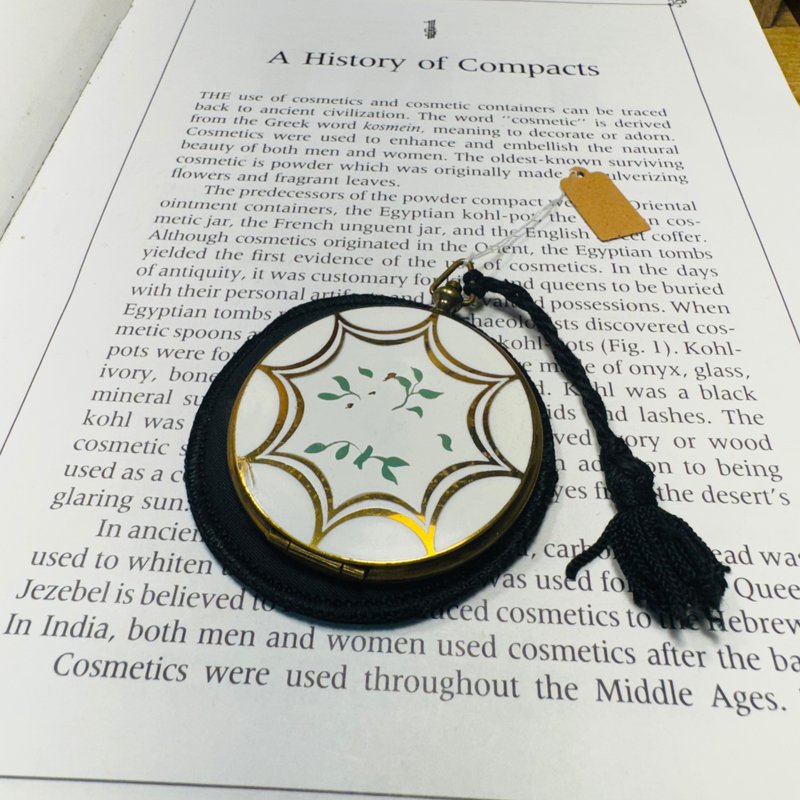 美国VOLUPTE典雅粉饼盒 - 其他 - 其他金属 