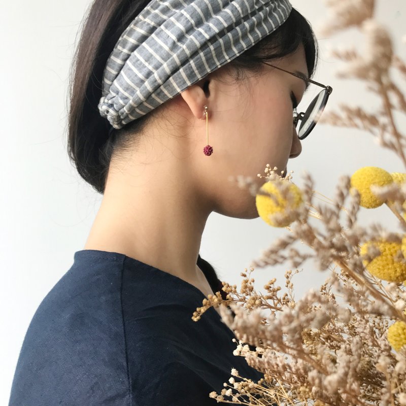 秋日酒红刺刺小松果球垂坠耳针/夹式耳环 - 耳环/耳夹 - 粘土 红色