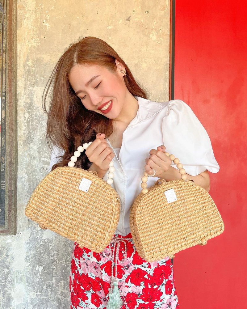WOVEN BAG by SANFUN SUNDAY (PRODUCT NAME: RAINBOW SUNDAE) - 其他 - 植物．花 卡其色