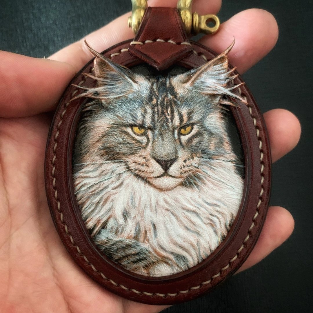 【订做】我的宠物 宠物雕刻钥匙圈 皮革雕刻 狗 猫 宠物画像 皮革画钥匙圈 宠物皮革钥匙圈 宠物画像 - 订制抱枕/饰品 - 真皮 